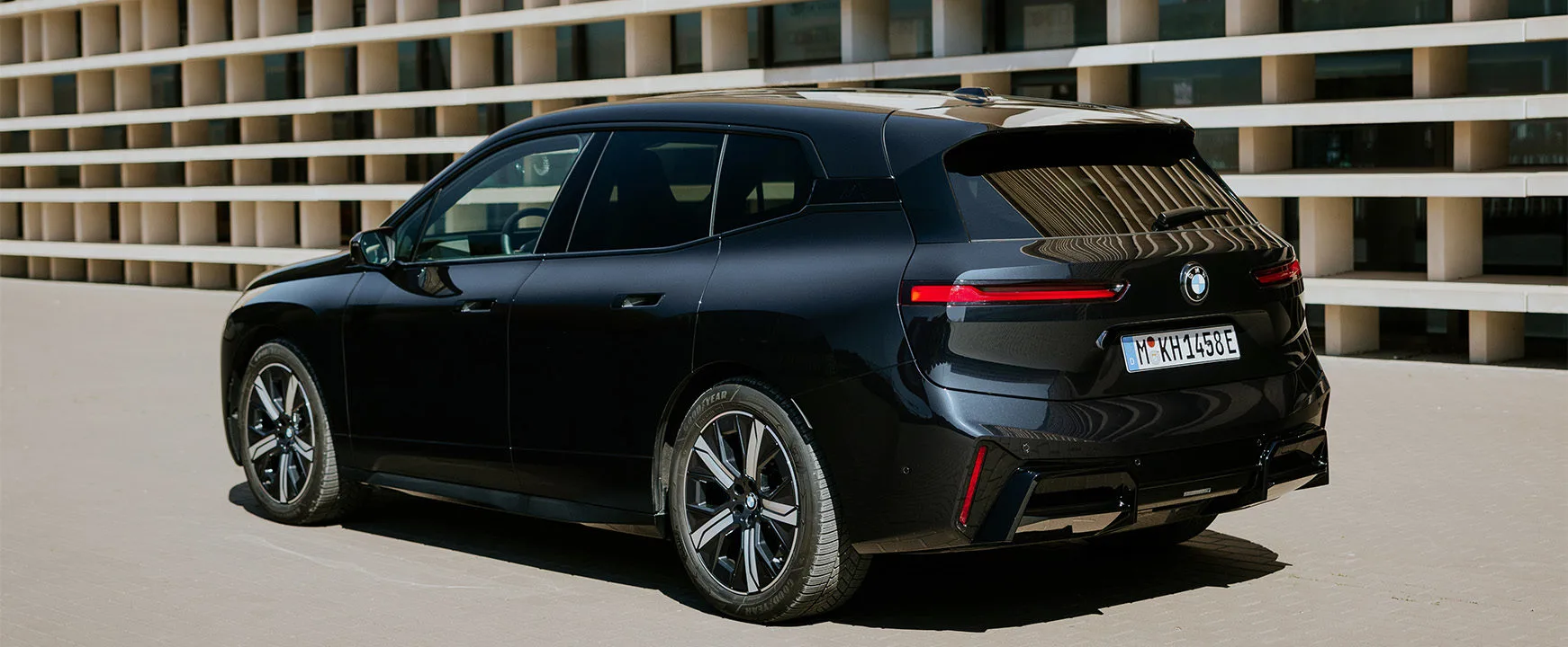 BMW iX xDrive45